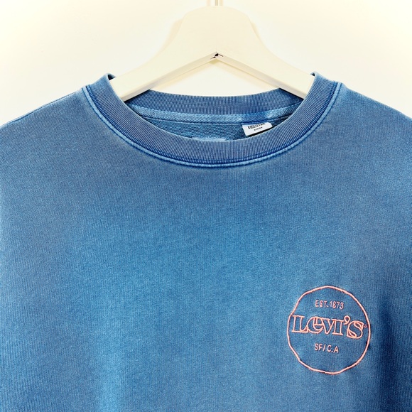 Levi’s Blue Garment Dyed Crewneck Sweatshirt - Picture 3 of 4